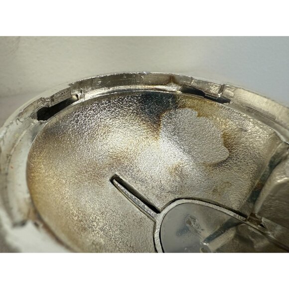 Vintage Silver-Plated Candy/Nut Dispenser – Elegant Tabletop Serving Piece - Picture 8 of 10